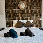 Le Grand Duplex Balneo 10 Minutes De La Gare Мини-отель *
