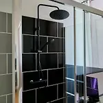Le Grand Duplex Balneo 10 Minutes De La Gare Мини-отель *