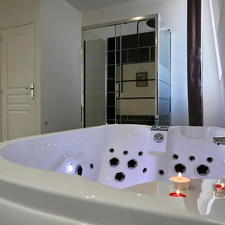 Herberg Le Grand Duplex Balneo 10 Minutes De La Gare *