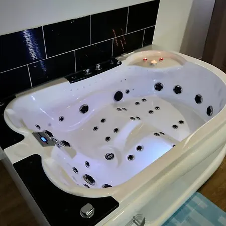 Han/Misafirhane Le Grand Duplex Balneo 10 Minutes De La Gare