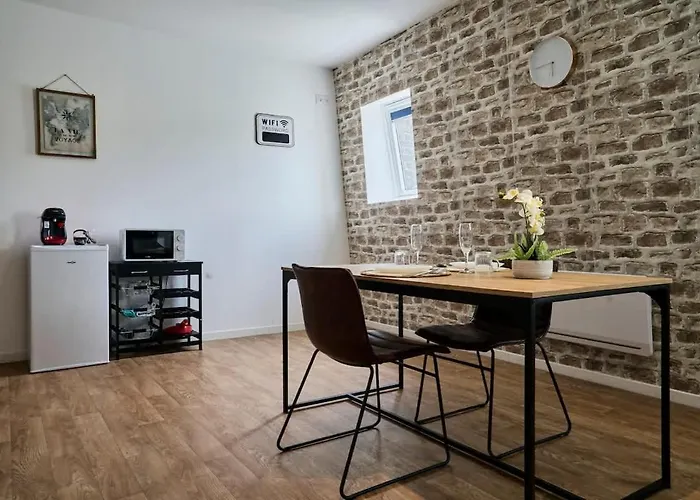 Han/Misafirhane Le Grand Duplex Balneo 10 Minutes De La Gare *