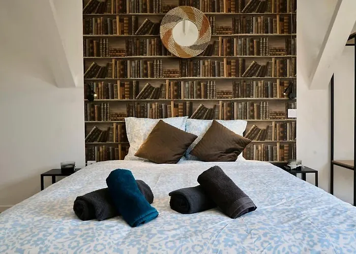 Le Grand Duplex Balneo 10 Minutes De La Gare Herberg *